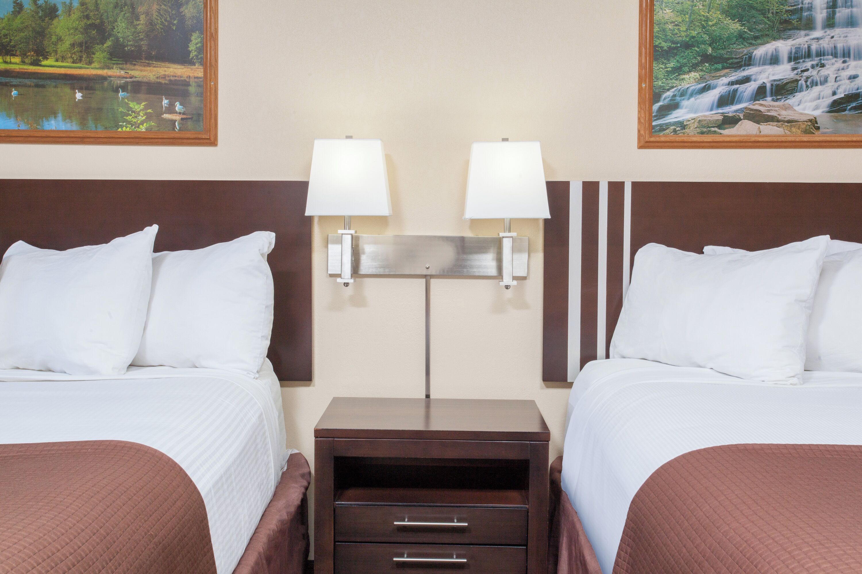 Economy Room | Desk, blackout drapes, iron/ironing board, free WiFi