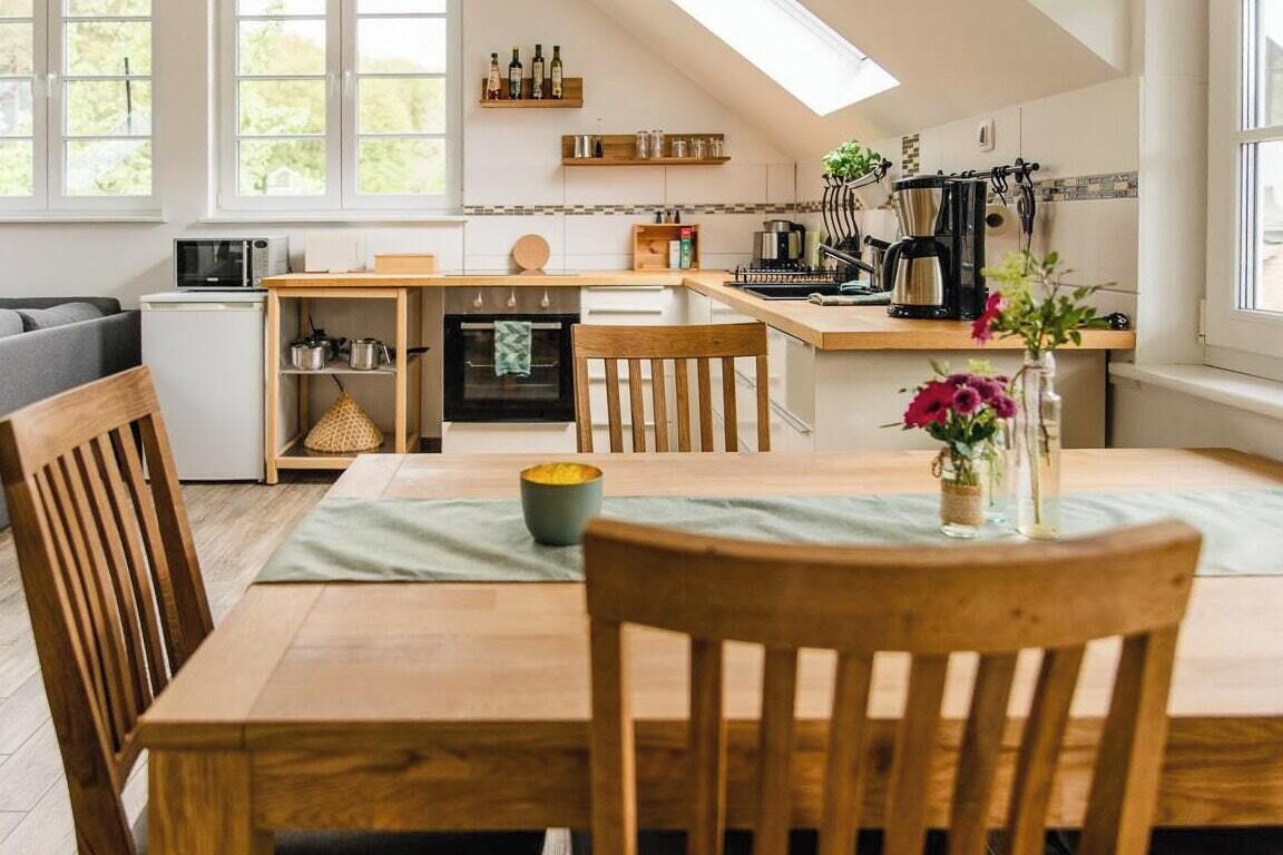 Microwave, oven, coffee/tea maker