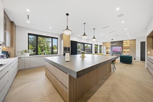 6BR Spacious Luxury Villa - Theatre, Sauna & Games