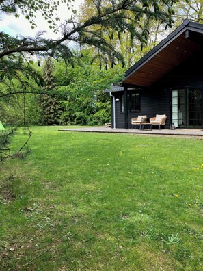 Exterior - Modern wooden house built in a classic style (Glesborg)