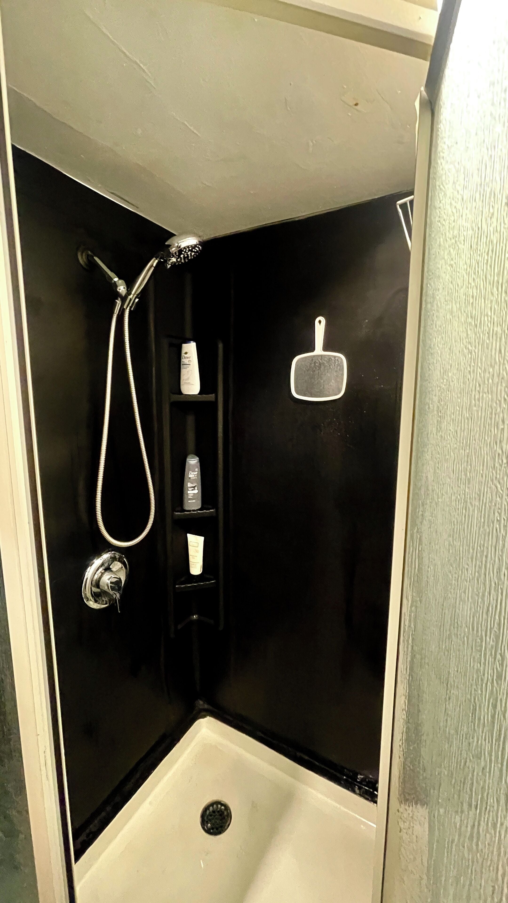 Douche, papier de toilette