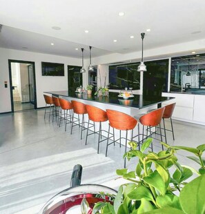 Dining - Villa overlooking Valinco Gulf in Propriano (Propriano)