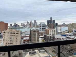 Property grounds - Stunning 17th Floor 1 Bed with Detroit Skyline & River Views – Downtown Windsor (Windsor)