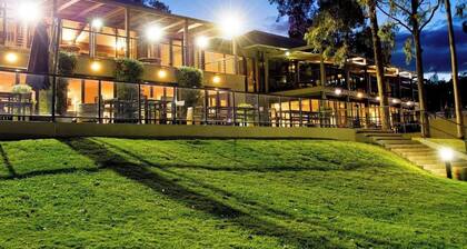 NEW: Luxury French Retreat + Free Wine & Cheese Tastings