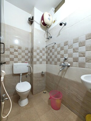 Double Room | Bathroom - Hotel Sun Shine  (Ahmedabad)