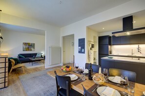 Standard-Apartment, 1 Schlafzimmer, Balkon (Modern Apartment Near Lake Lugano) | Innenbereich