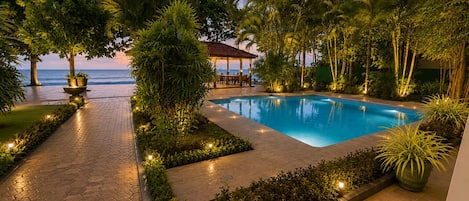Outdoor pool, sun loungers