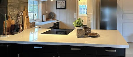 Oven, dishwasher, coffee/tea maker