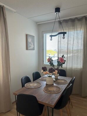Lägenhet Comfort - 2 sovrum - bastu | Restauranger