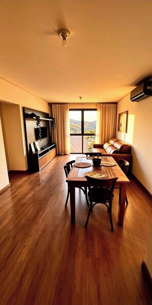 Smart TV - Apartment with a beautiful view of the Serra Valley. (Gramado)