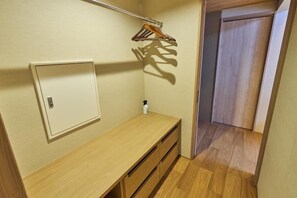 Twin Room, Private Bathroom | Interior - ICHIFUJI RYOKAN (Hitoyoshi)