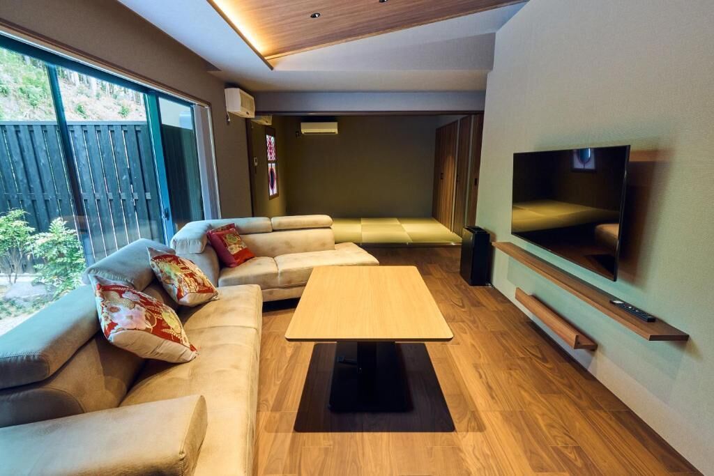 Luxury Suite, Private Bathroom | Free WiFi