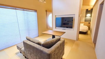 Twin Room, Private Bathroom | Free WiFi