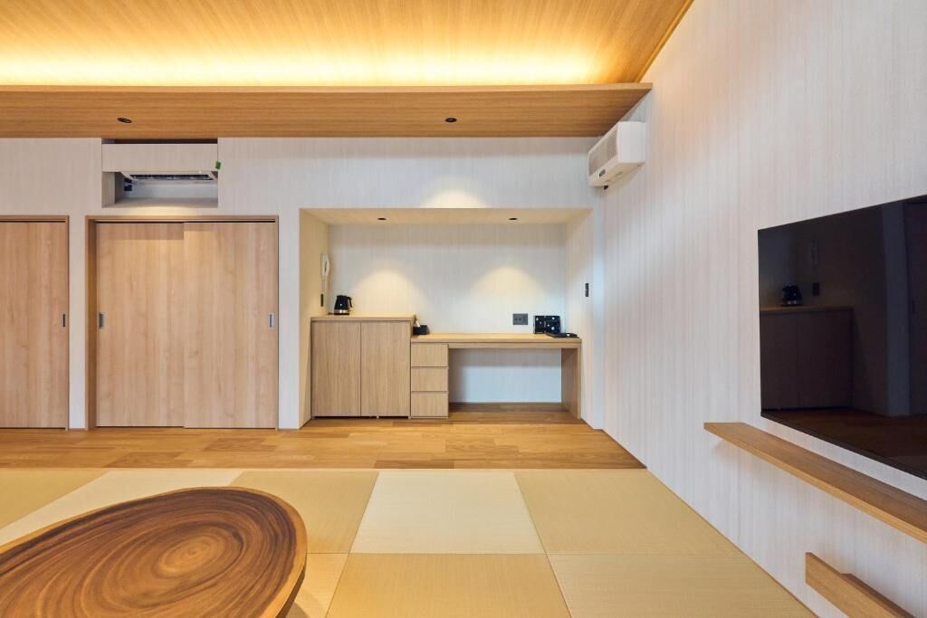 Twin Room, Lanai, Garden View | Free WiFi