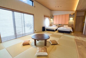 Habitación con 2 camas individuales, lanai, vistas al jardín | Wifi gratis