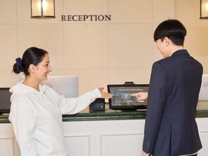 Lobby - THE DAY HOTEL ShinYokohama (Yokohama, Kohoku Ward, Shinyokohama)
