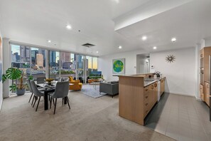 Comfort Apartment, Balcony, City View | Living area - Exclusive Stays - Southgate 28 (Southbank)