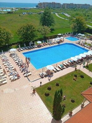 Piscine extérieure