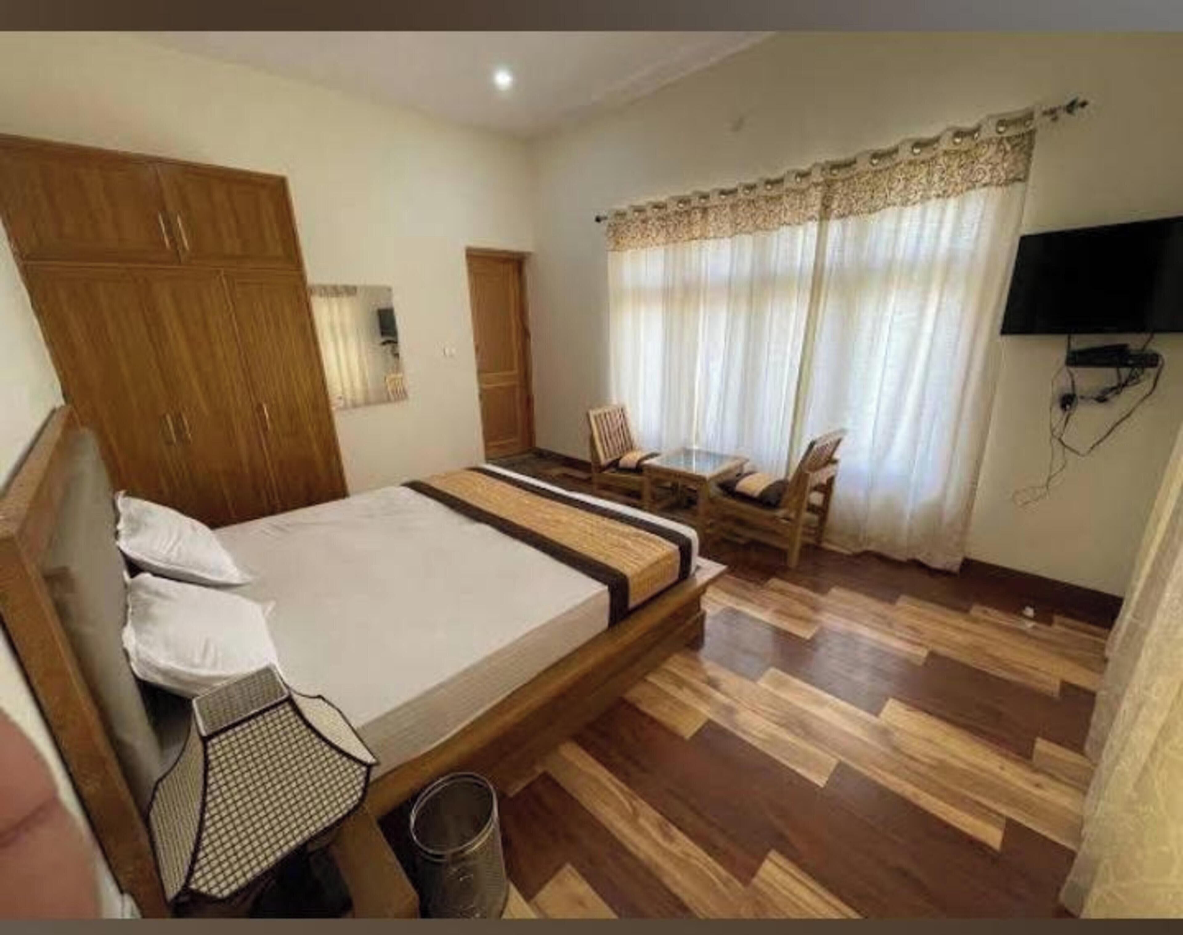 Camas plegables/adicionales, wifi gratis y ropa de cama 