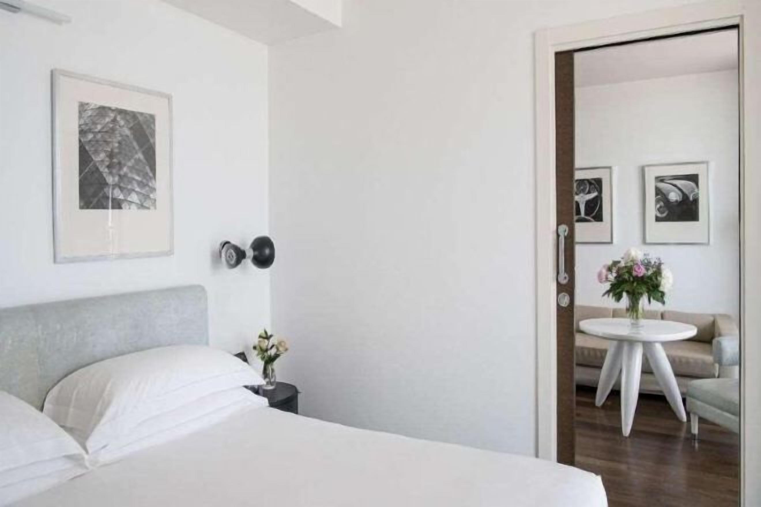 Cots/infant beds