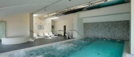 Piscina interna