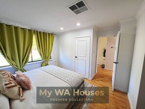 Room - Edgewater Whole Holiday Resort (Edgewater)