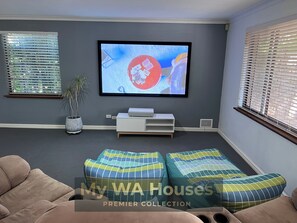 Interior - Edgewater Whole Holiday Resort (Edgewater)
