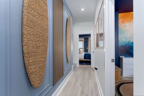 4 habitaciones, tabla de planchar con plancha y wifi gratis 