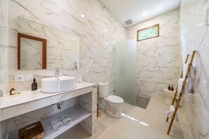 Bathroom - Aleksa Villa (Bali)