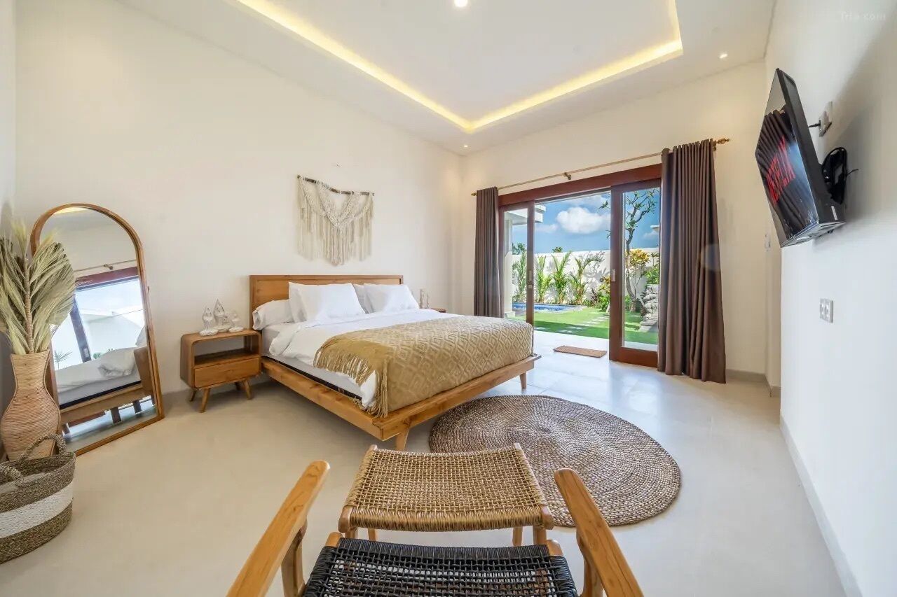 Egyptian cotton sheets, premium bedding, in-room safe