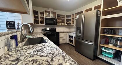 <<Cozy>> Beech Cabin Getaway in the Pines, Recently Remodeled!