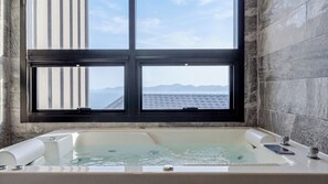Basic Room, 1 Bedroom (S1 (Jet Spa, Breakfast)) | 1 bedroom, free WiFi - Namhae Glad810 Spa Pool Villa (Namhae)