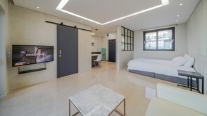 Basic Room, 1 Bedroom (S1 (Jet Spa, Breakfast)) | 1 bedroom, free WiFi - Namhae Glad810 Spa Pool Villa (Namhae)