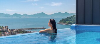 Namhae Glad810 Spa Pool Villa