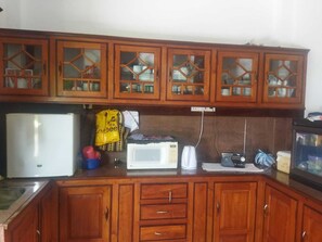 Interior - Idyllically situated villa 2nd floor with 4 bedrooms, approx. 1.5 km from the sea (Hikkaduwa)