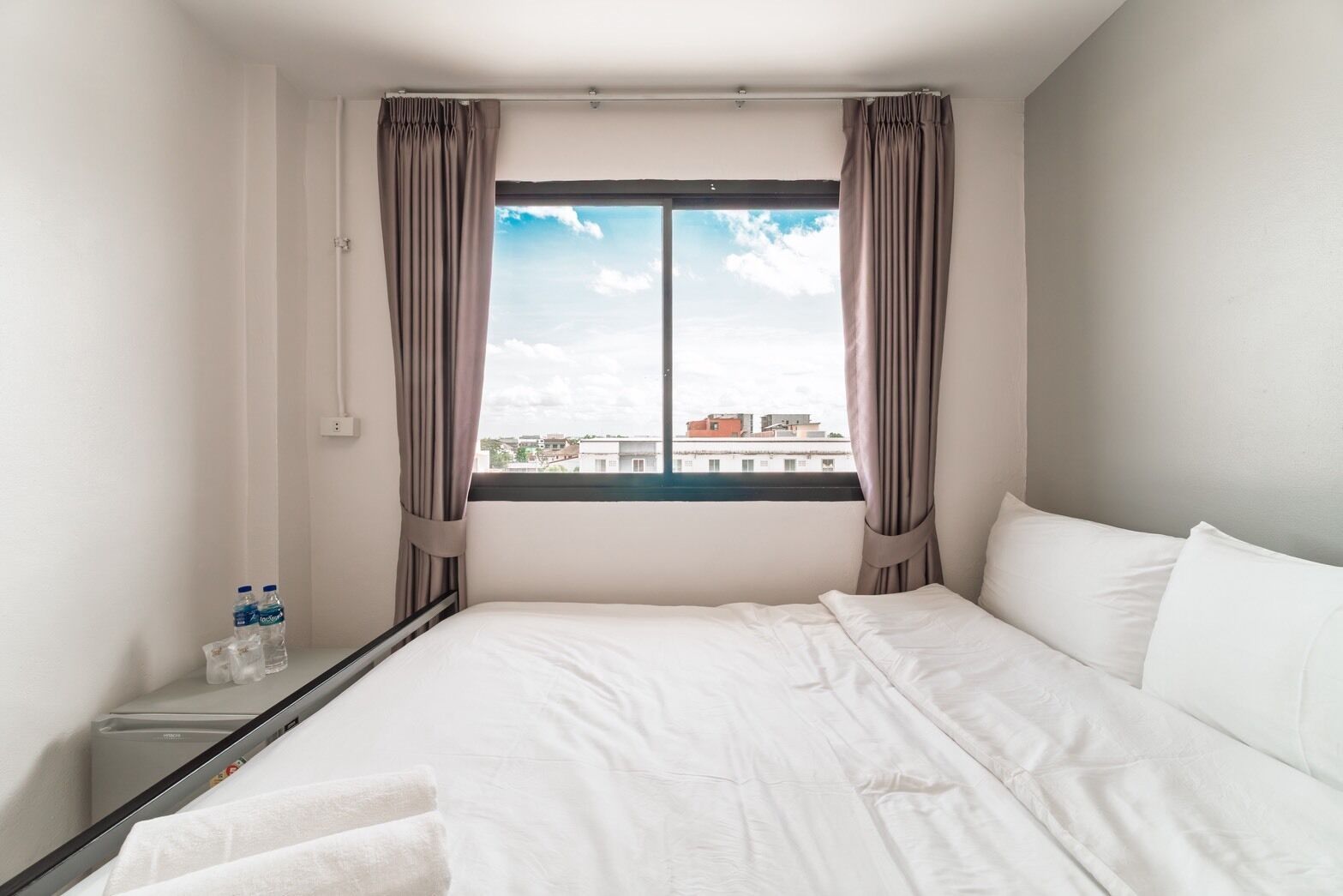 Standard Room | Free WiFi, bed sheets