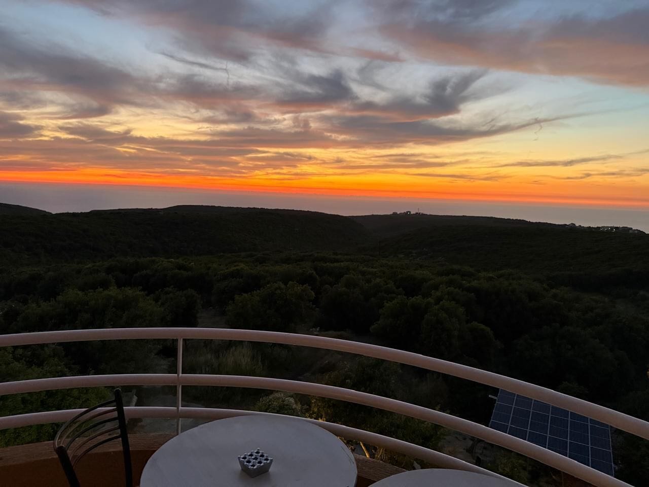 Habitación doble superior, vistas a la montaña | Caja fuerte y wifi gratis