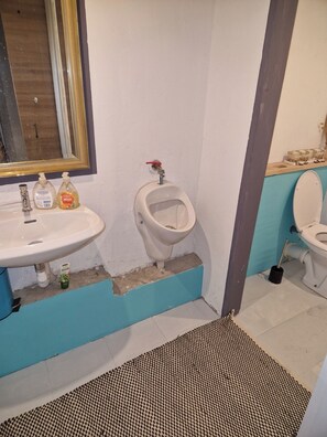 Bathroom - Vrbo Property (Lauda-Königshofen)