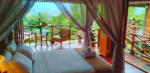 Standard Double Room | Free WiFi, bed sheets - Camelliana Horizon Pongyang (Mae Rim)