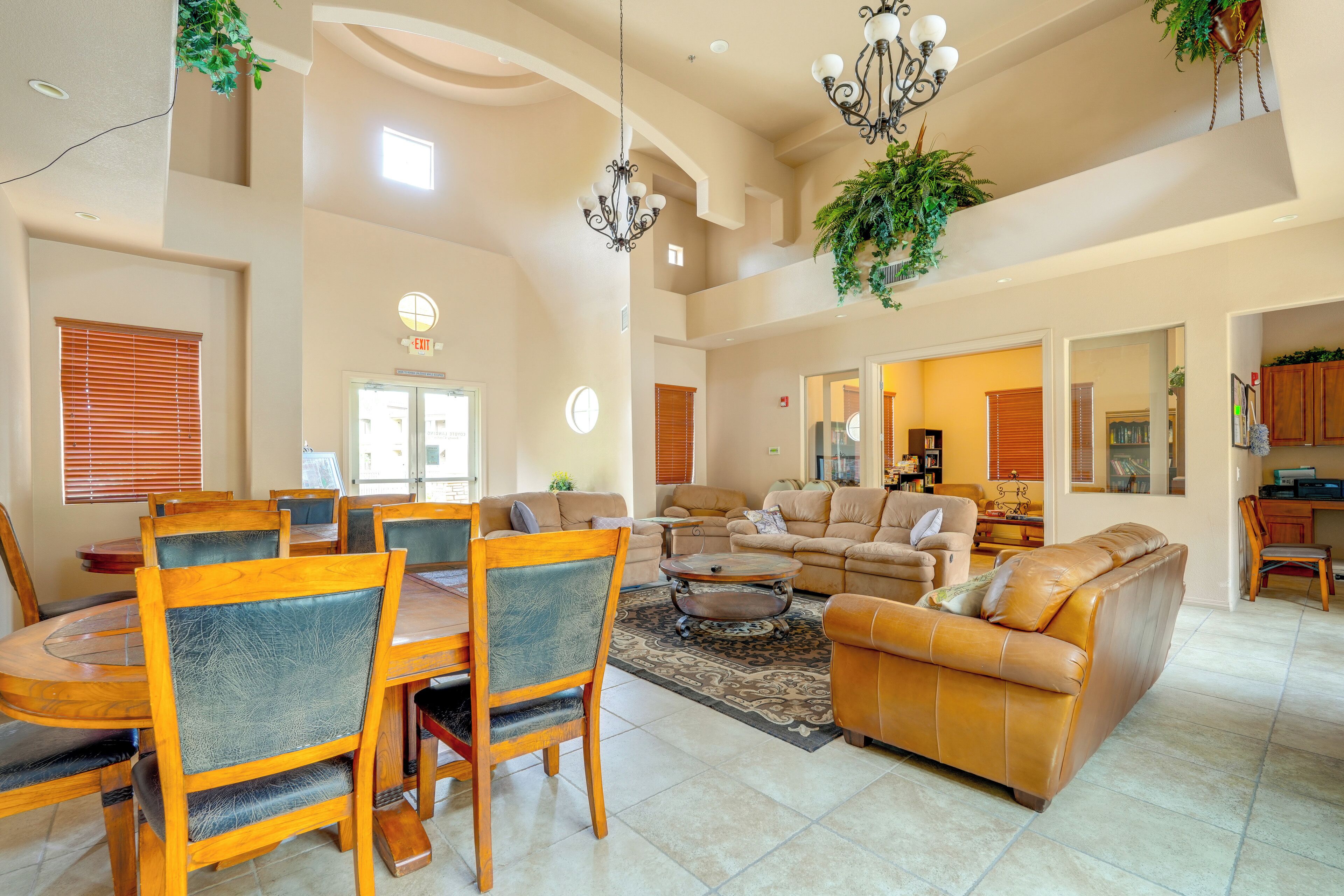 Resort-style Pools & Hot Tubs! Mtn-view Mesa Condo - Mesa, AZ