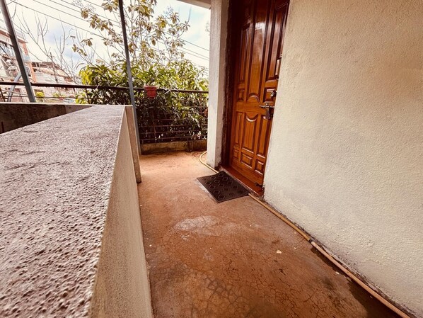 Exterior detail - Ben's Cozy corners (Belagavi)