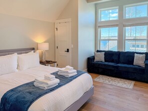 Iron/ironing board, WiFi, bed sheets - Lakefront Retreat w/ Private Dock & Lake Views (Laconia)