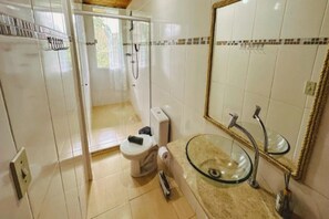 Superior-Apartment, Gartenblick | Badezimmer