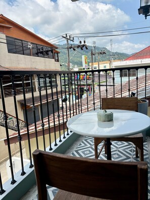 Studio | Outdoor dining - Mersey Residence Koh Samui (Koh Samui)