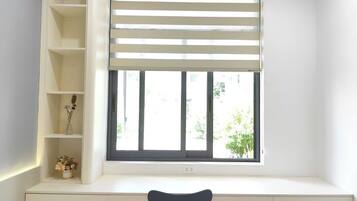 Luxury Double Room, Balcony, City View | Interior