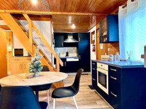 Private kitchen - Vrbo Property (Gérardmer)