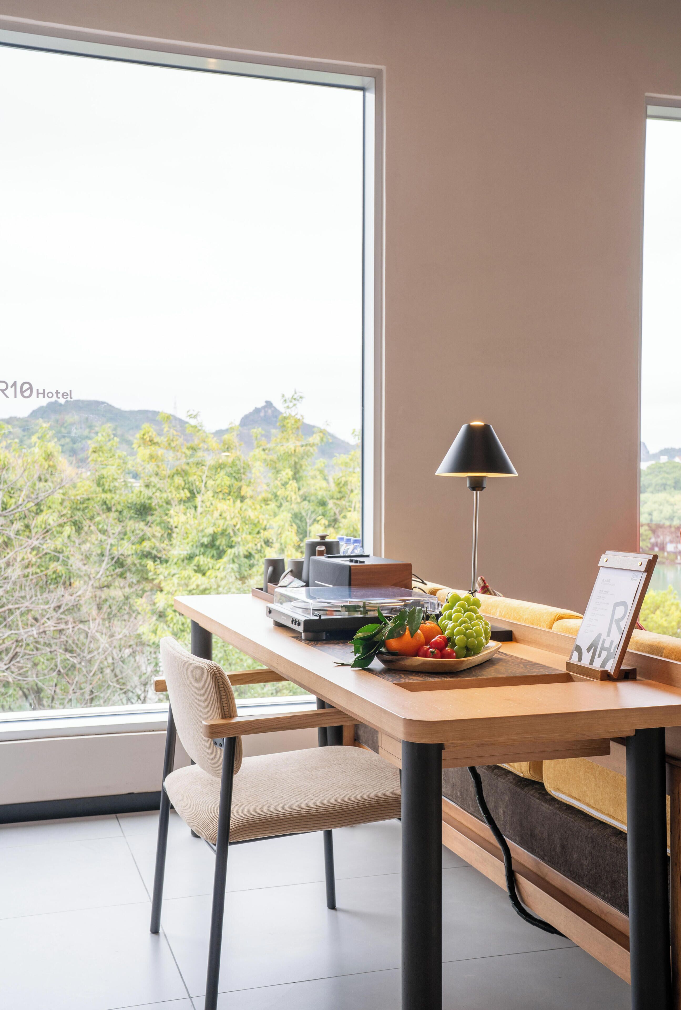 Superior Studio Suite, Patio, Lake View | Living area | Smart TV, smart speakers, computer monitors, printers
