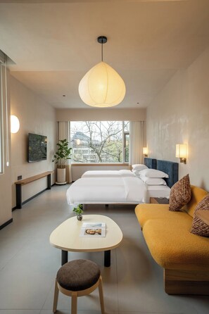Luxury Room | Egyptian cotton sheets, premium bedding, down comforters