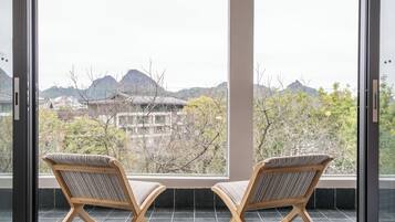 Studio Suite Mewah | Teras/patio