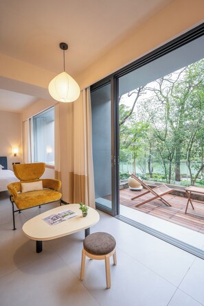 View from property - Banyan Retreat  R10 Hotel (Guilin)